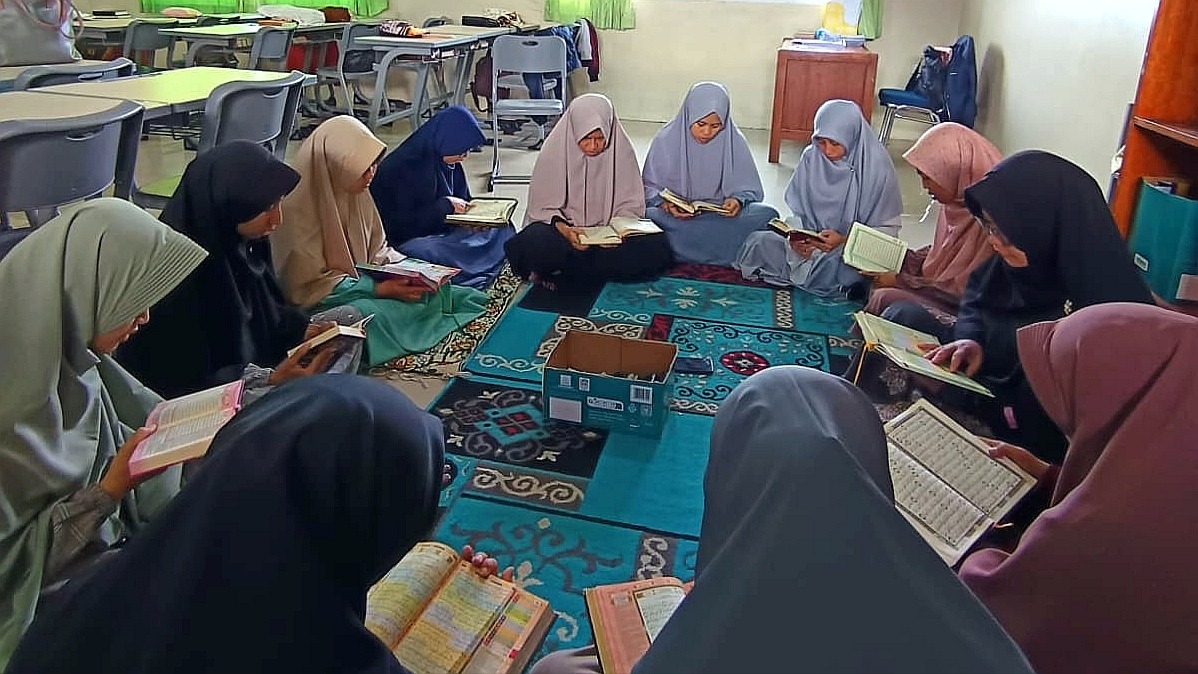 LPP Al Irsyad Purwokerto Gelar Bina Diniyah: Perkuat Ruhiyah dan Kualitas Ibadah Guru-Karyawan Wanita