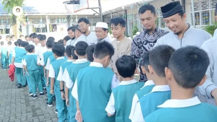 SD Al Irsyad Al Islamiyyah 02 Purwokerto Gelar Uwad Syawal 1446 H, Teguhkan Semangat Silaturahmi dan Kebersamaan