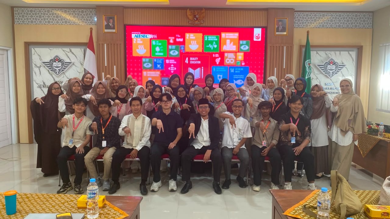 Kolaborasi Global Dimulai! Al Irsyad Purwokerto Sambut Relawan Internasional dari 5 Negara melalui Program Global Volunteer