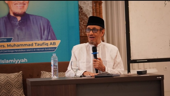 Spirit Baru Guru dan Karyawan LPP Al Irsyad Al Islamiyyah Purwokerto: Muhadharah 'Ammah bersama Ust. Drs. Muhammad Taufiq AB